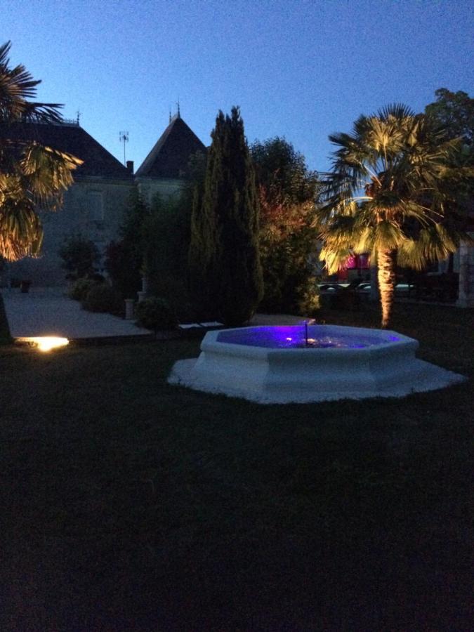 Roulotte De Dilou Noisette Villa Matha Buitenkant foto